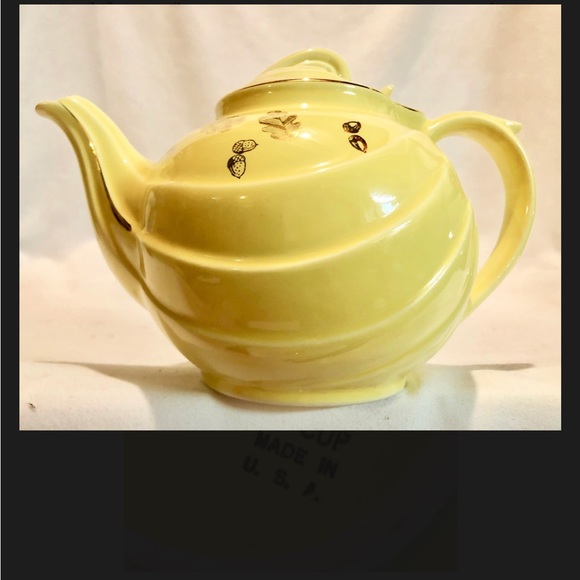 Vintage 1940s Hall China Teapot - Picture 4 of 10